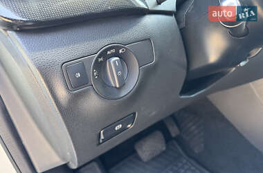 Хетчбек Mercedes-Benz B-Class 2015 в 