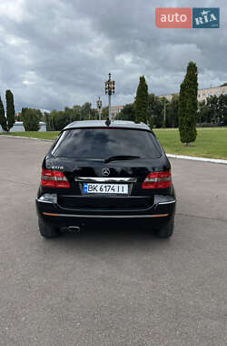 Хэтчбек Mercedes-Benz B-Class 2006 в 