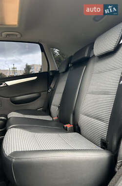 Хэтчбек Mercedes-Benz B-Class 2006 в 