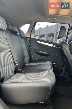 Хэтчбек Mercedes-Benz B-Class 2006 в 