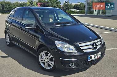 Хэтчбек Mercedes-Benz B-Class 2008 в 