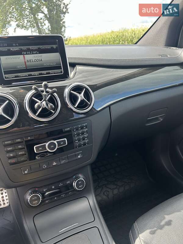 Хетчбек Mercedes-Benz B-Class 2014 в Глевасі