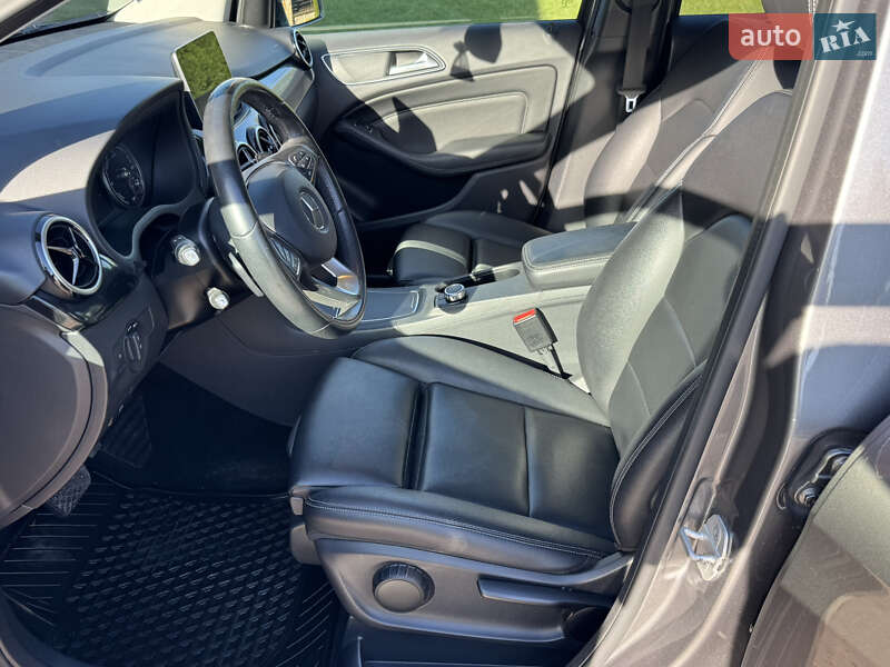 Хетчбек Mercedes-Benz B-Class 2017 в Тернополі