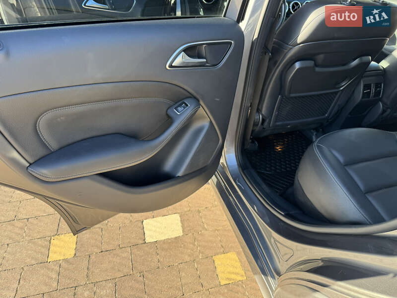 Хетчбек Mercedes-Benz B-Class 2017 в Тернополі