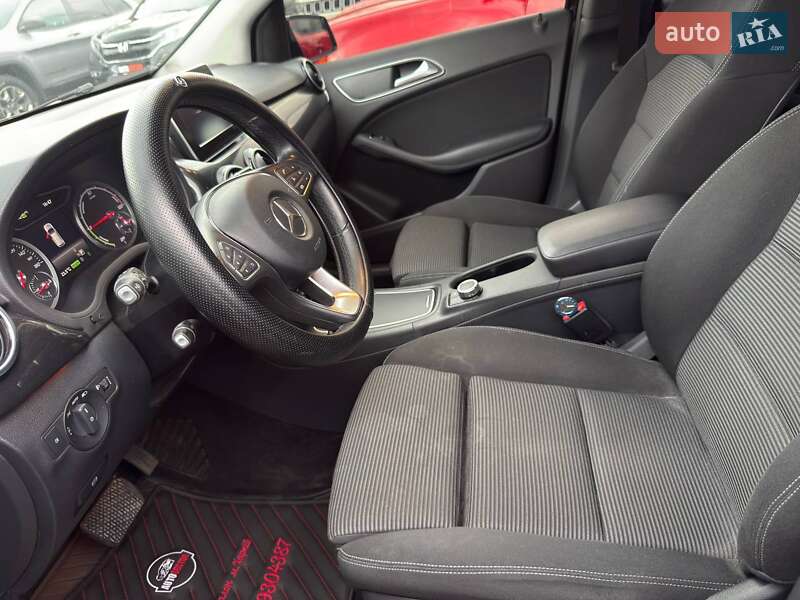 Хэтчбек Mercedes-Benz B-Class 2017 в Харькове