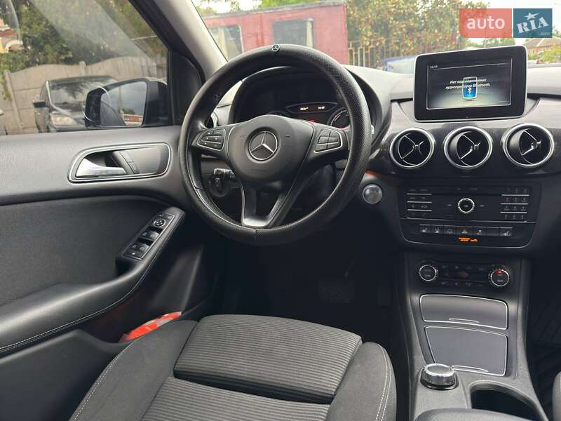 Хэтчбек Mercedes-Benz B-Class 2017 в Харькове