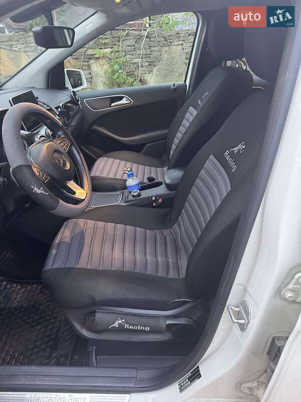 Хетчбек Mercedes-Benz B-Class 2016 в Вінниці