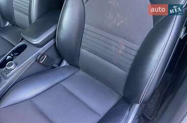 Хэтчбек Mercedes-Benz B-Class 2015 в 