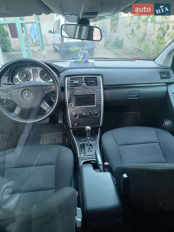 Хэтчбек Mercedes-Benz B-Class 2011 в Днепре фото 3 Хэтчбек Mercedes-Benz B-Class 2011 в Днепре