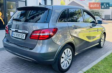 Хетчбек Mercedes-Benz B-Class 2015 в 