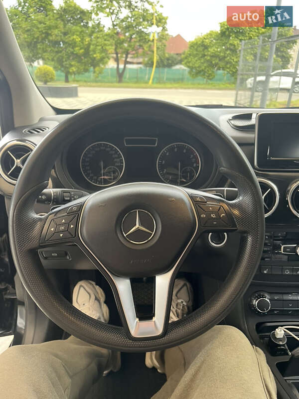 Хэтчбек Mercedes-Benz B-Class 2014 в Ужгороде фото 7 Хэтчбек Mercedes-Benz B-Class 2014 в Ужгороде
