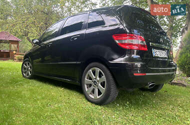 Хэтчбек Mercedes-Benz B-Class 2005 в 