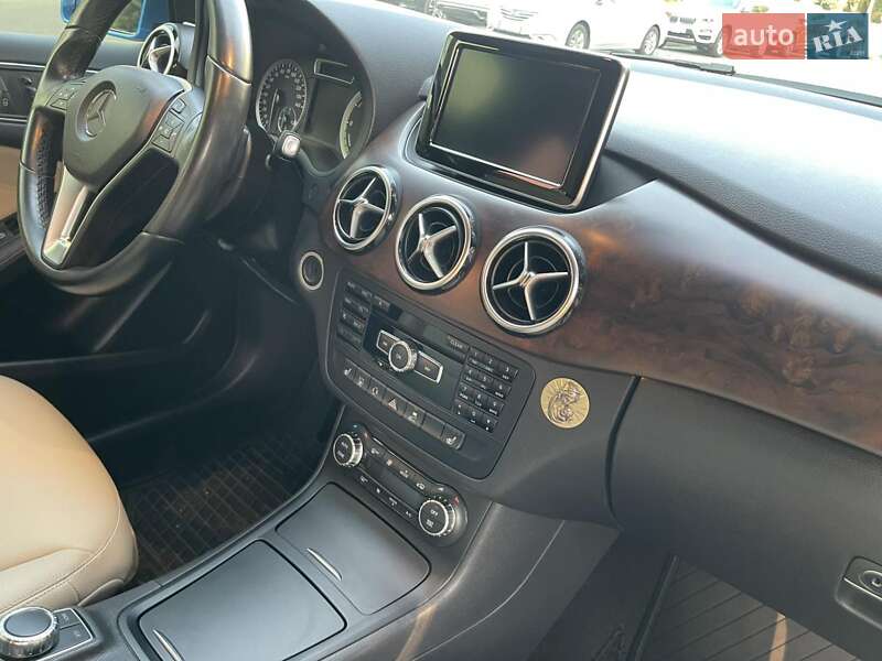 Хэтчбек Mercedes-Benz B-Class 2014 в Одессе фото 28 Хэтчбек Mercedes-Benz B-Class 2014 в Одессе
