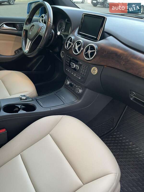 Хэтчбек Mercedes-Benz B-Class 2014 в Одессе фото 32 Хэтчбек Mercedes-Benz B-Class 2014 в Одессе