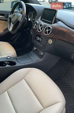 Хэтчбек Mercedes-Benz B-Class 2014 в 