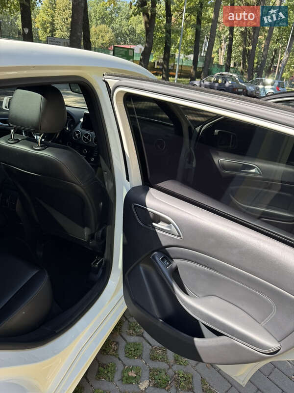 Хетчбек Mercedes-Benz B-Class 2015 в Києві