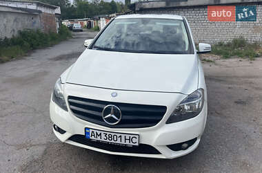 Хэтчбек Mercedes-Benz B-Class 2014 в 