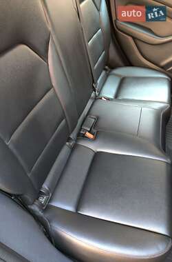 Хэтчбек Mercedes-Benz B-Class 2013 в 