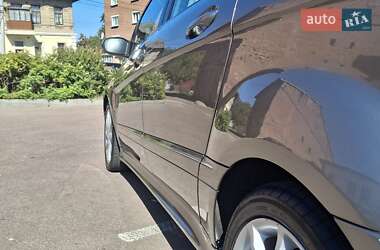 Хэтчбек Mercedes-Benz B-Class 2008 в 