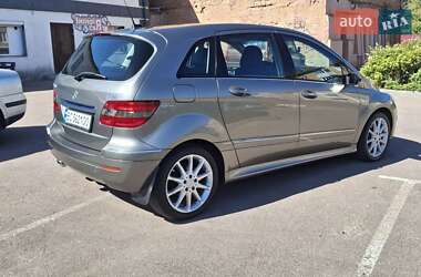 Хэтчбек Mercedes-Benz B-Class 2008 в 