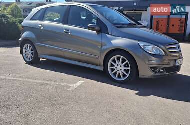 Хэтчбек Mercedes-Benz B-Class 2008 в 