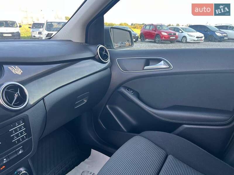 Хетчбек Mercedes-Benz B-Class 2015 в Львові