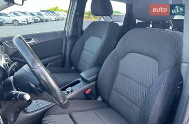Хетчбек Mercedes-Benz B-Class 2015 в 