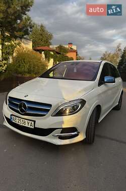 Хэтчбек Mercedes-Benz B-Class 2016 в Днепре