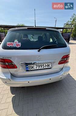 Хэтчбек Mercedes-Benz B-Class 2005 в 
