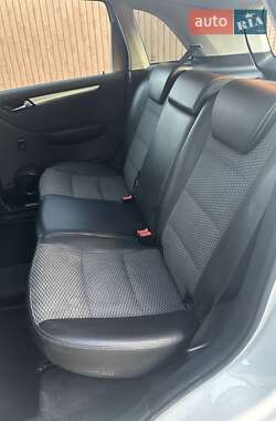 Хэтчбек Mercedes-Benz B-Class 2008 в 