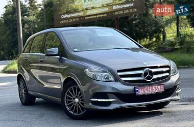 Хэтчбек Mercedes-Benz B-Class 2016 в 