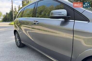 Хэтчбек Mercedes-Benz B-Class 2016 в 