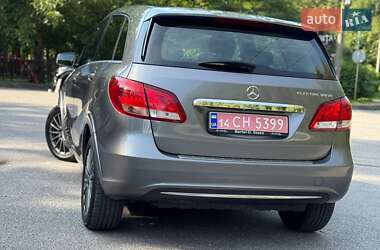 Хэтчбек Mercedes-Benz B-Class 2016 в 