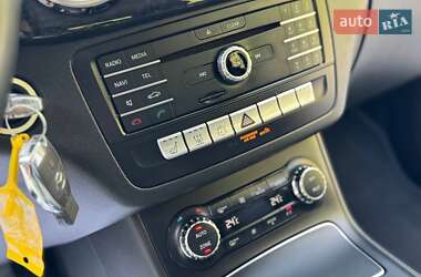 Хэтчбек Mercedes-Benz B-Class 2016 в 