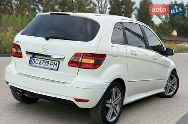Хэтчбек Mercedes-Benz B-Class 2011 в 