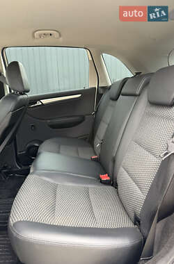 Хэтчбек Mercedes-Benz B-Class 2011 в 