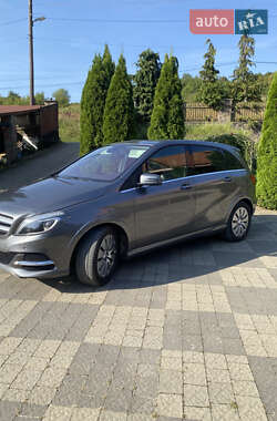 Хэтчбек Mercedes-Benz B-Class 2014 в 