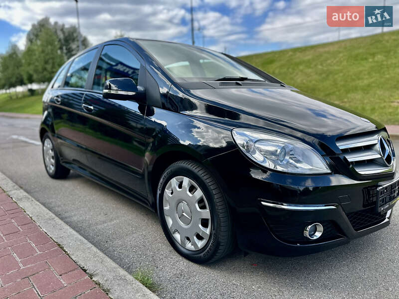 Хэтчбек Mercedes-Benz B-Class 2011 в Киеве фото 2 Хэтчбек Mercedes-Benz B-Class 2011 в Киеве