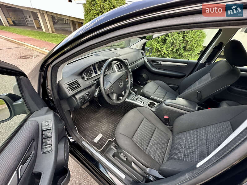 Хэтчбек Mercedes-Benz B-Class 2011 в Киеве фото 7 Хэтчбек Mercedes-Benz B-Class 2011 в Киеве