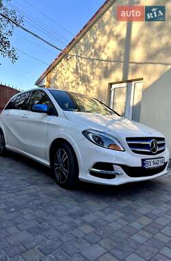 Хэтчбек Mercedes-Benz B-Class 2015 в 