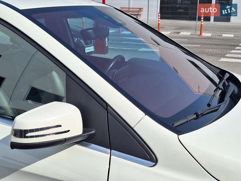 Хэтчбек Mercedes-Benz B-Class 2017 в Одессе