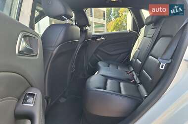 Хэтчбек Mercedes-Benz B-Class 2017 в 