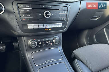Хэтчбек Mercedes-Benz B-Class 2016 в 