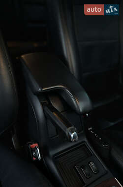 Хэтчбек Mercedes-Benz B-Class 2011 в 
