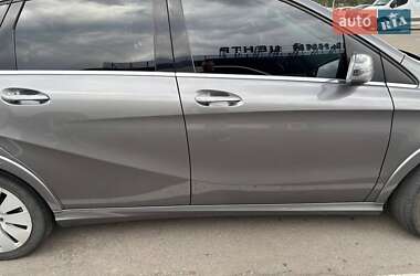 Хэтчбек Mercedes-Benz B-Class 2015 в 