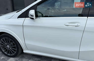 Хэтчбек Mercedes-Benz B-Class 2015 в 