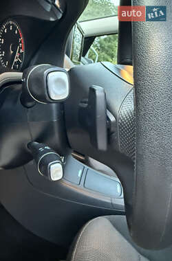 Хэтчбек Mercedes-Benz B-Class 2013 в 