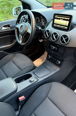 Хэтчбек Mercedes-Benz B-Class 2013 в 