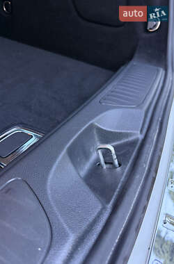 Хэтчбек Mercedes-Benz B-Class 2013 в 