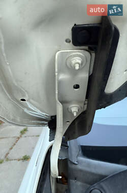 Хэтчбек Mercedes-Benz B-Class 2013 в 